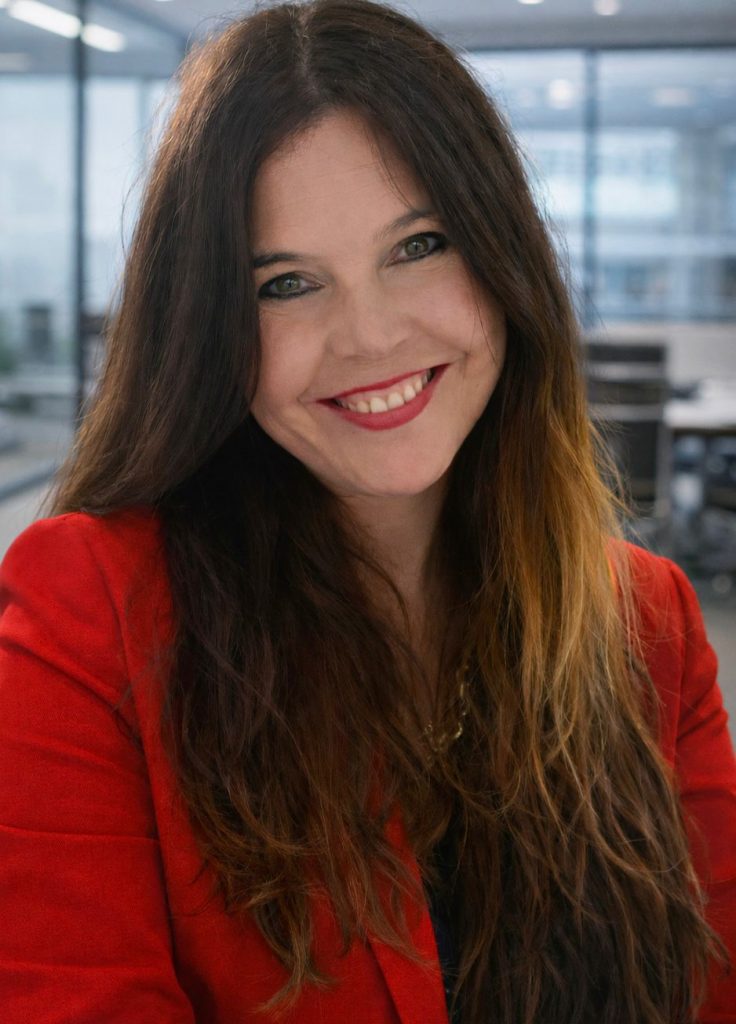 UniFash Team Iris Peitzmeier PhD Gesch&auml;ftsf&uuml;hrerin Modedesign Weiterbildung